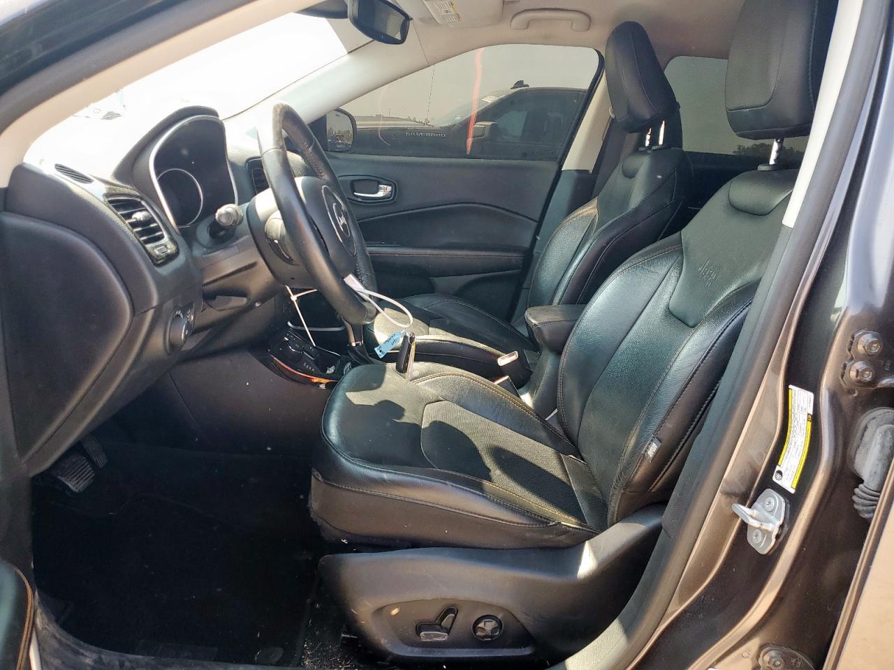 2018 Jeep Compass Limited VIN: 3C4NJDCB8JT266331 Lot: 81067675