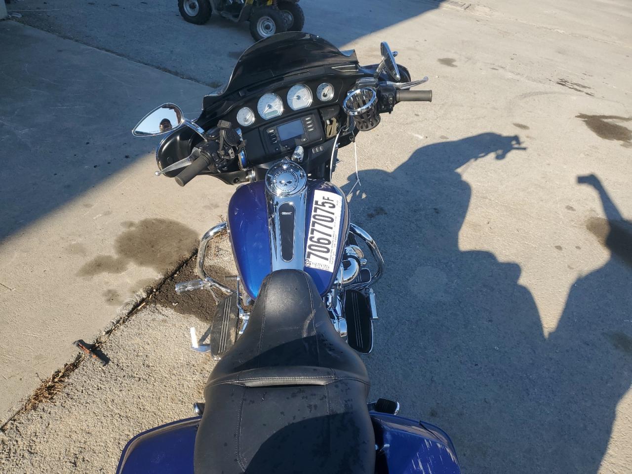 2015 Harley-Davidson Flhx Street Glide VIN: 1HD1KBM10FB647782 Lot: 70677075