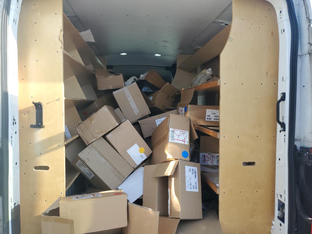 2019 Ford Transit T-250 VIN: 1FTYR2CM9KKA25716 Lot: 81228585