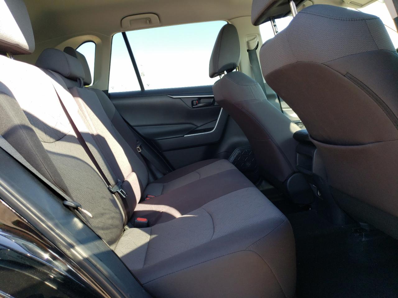 2020 Toyota Rav4 Le VIN: 2T3B1RFV4LC116820 Lot: 80887445