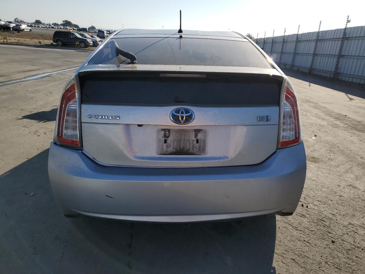 2015 Toyota Prius VIN: JTDKN3DU2F1989320 Lot: 81854855