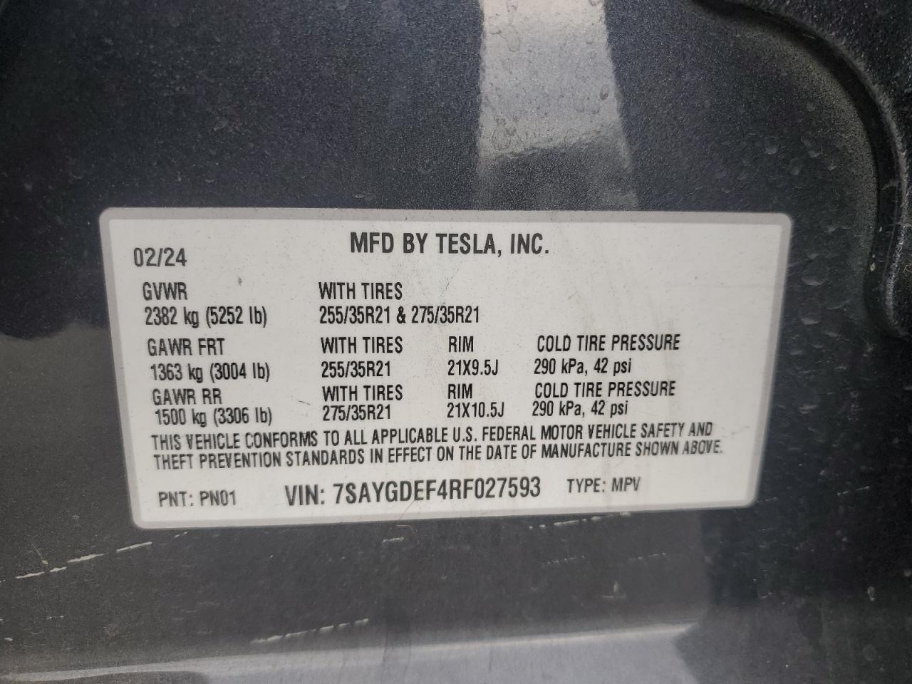 2024 Tesla Model Y VIN: 7SAYGDEF4RF027593 Lot: 81800325