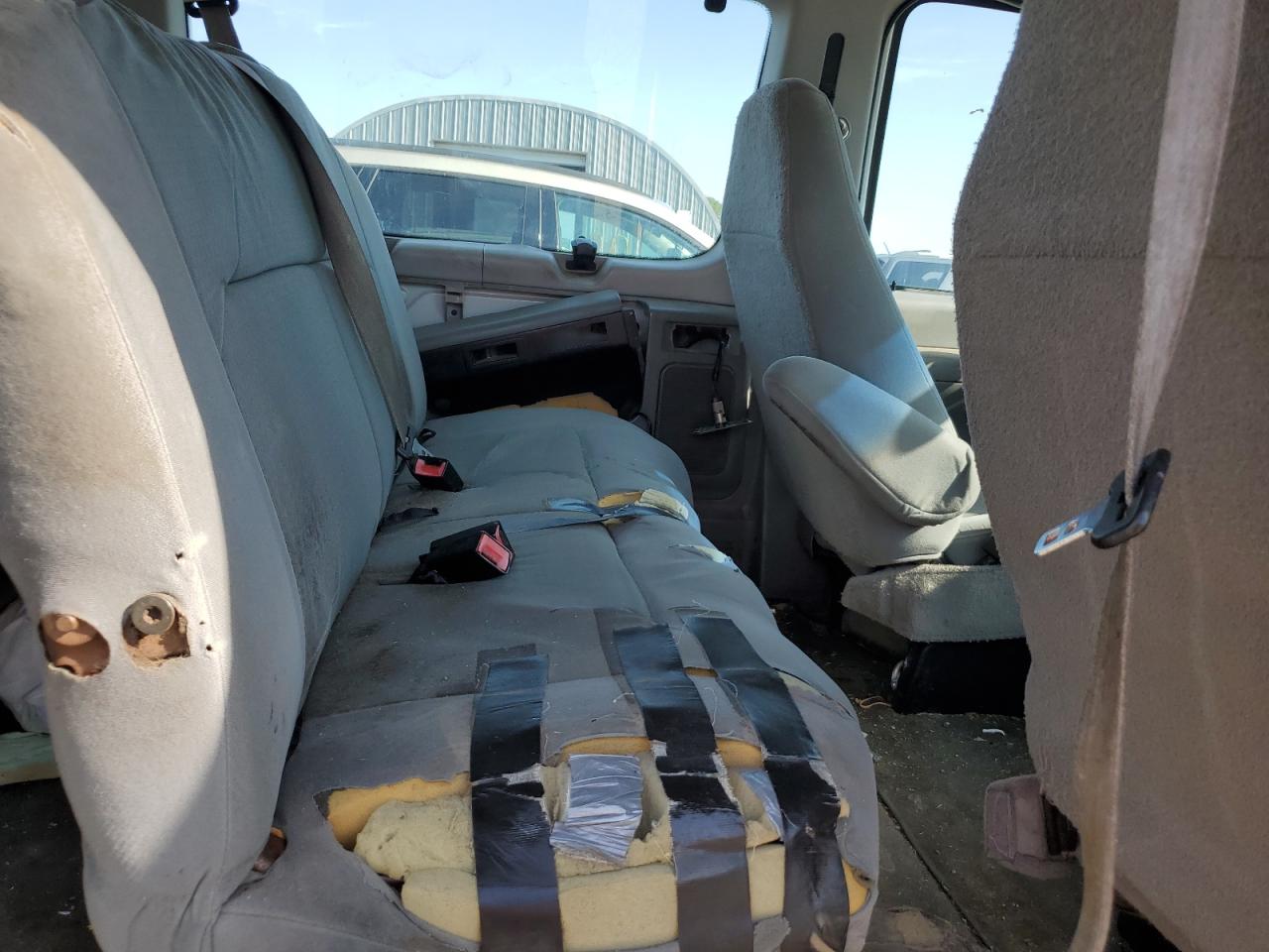 2008 Ford Econoline E350 Super Duty Wagon VIN: 1FBSS31L48DB19563 Lot: 70940095