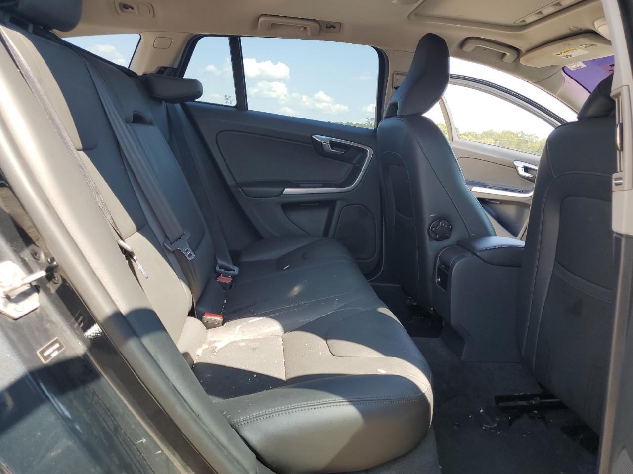 2015 Volvo V60 Premier VIN: YV1612SB5F1194832 Lot: 71238865