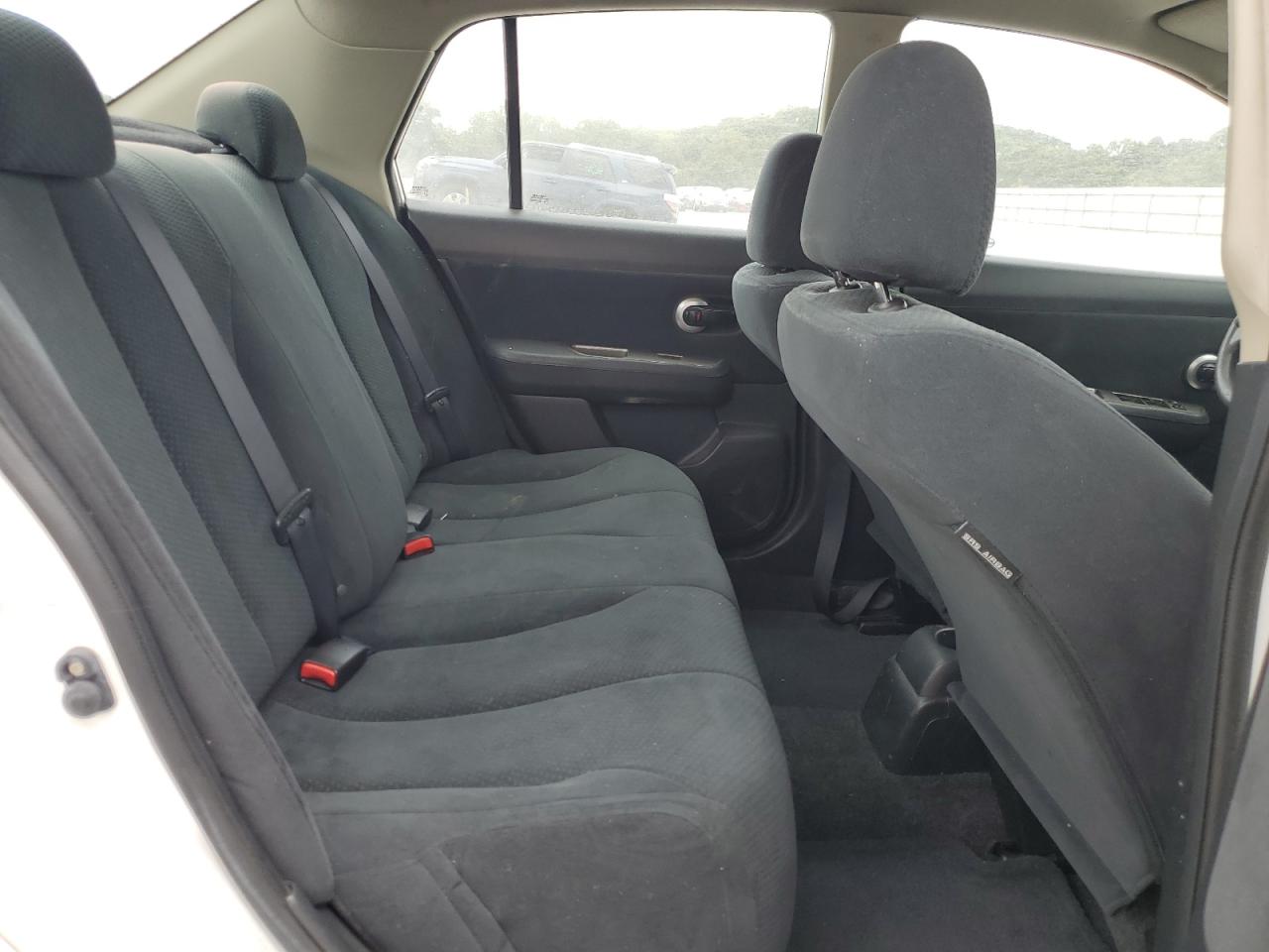 2010 Nissan Versa S VIN: 3N1BC1AP6AL443729 Lot: 83829095