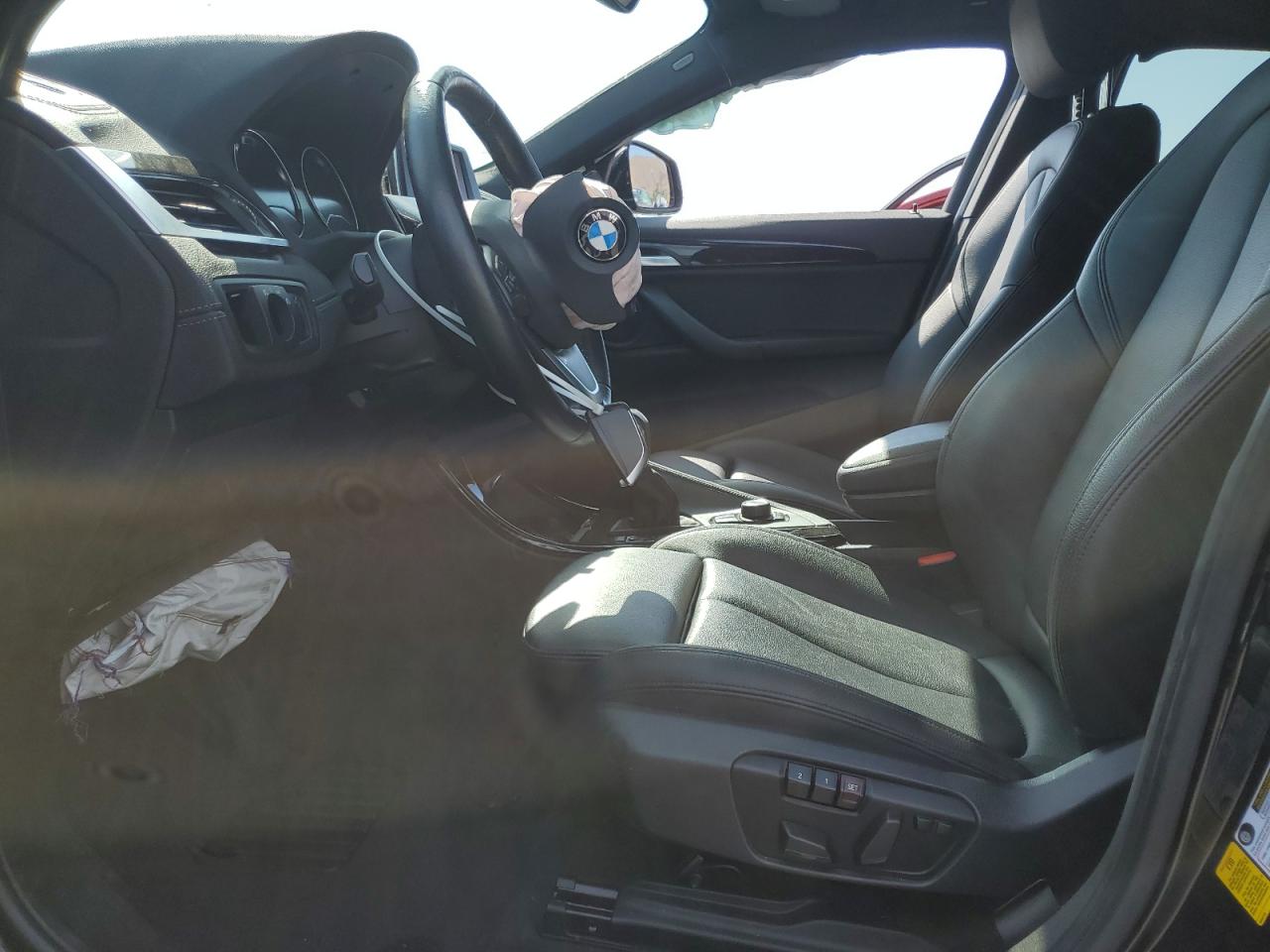 Фото: WBXYJ3C39JEJ75393