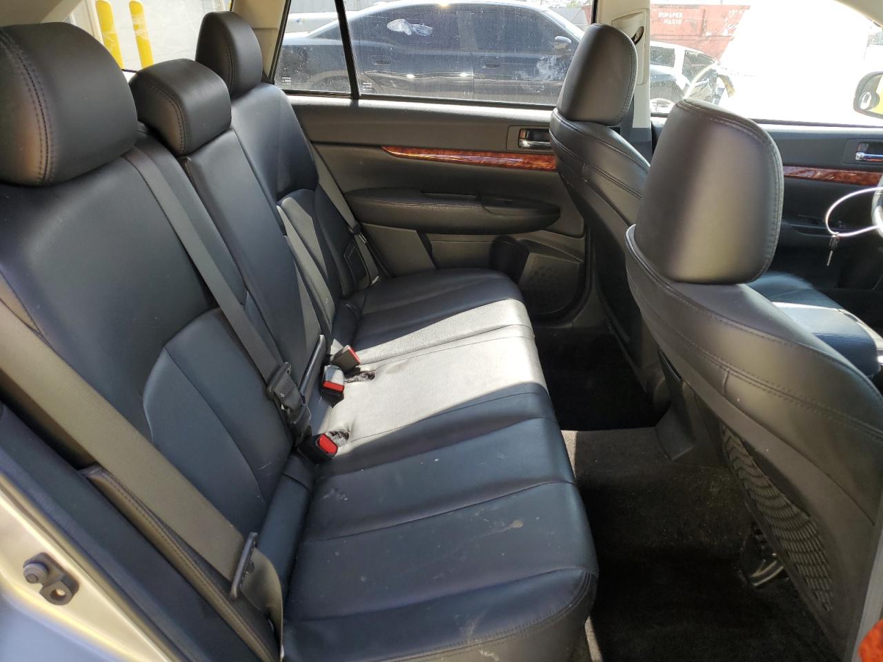 2011 Subaru Outback VIN: 4S4BRELC3B2420727 Lot: 82143955