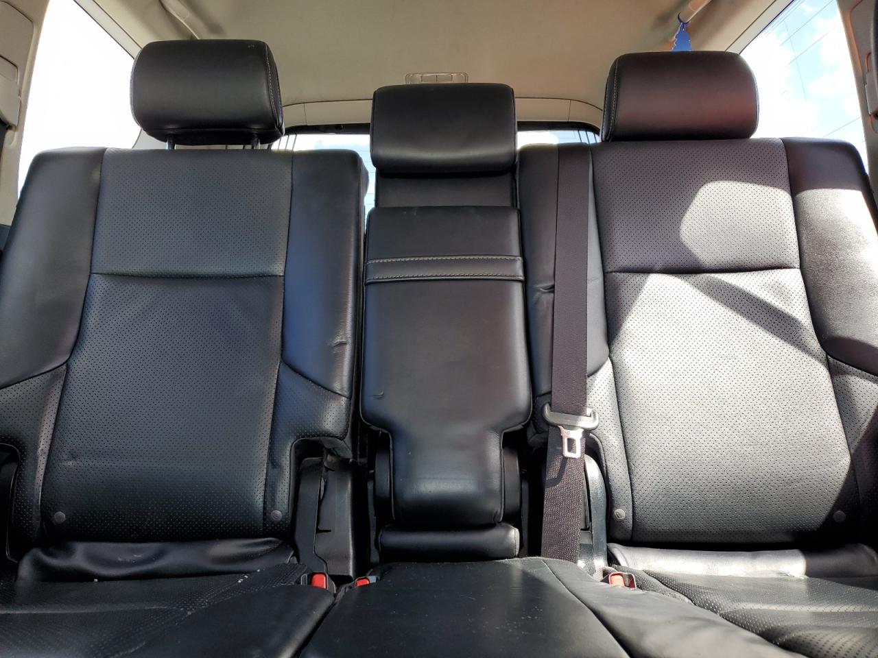 2010 Lexus Gx 460 Premium VIN: JTJJM7FX3A5009590 Lot: 71472205