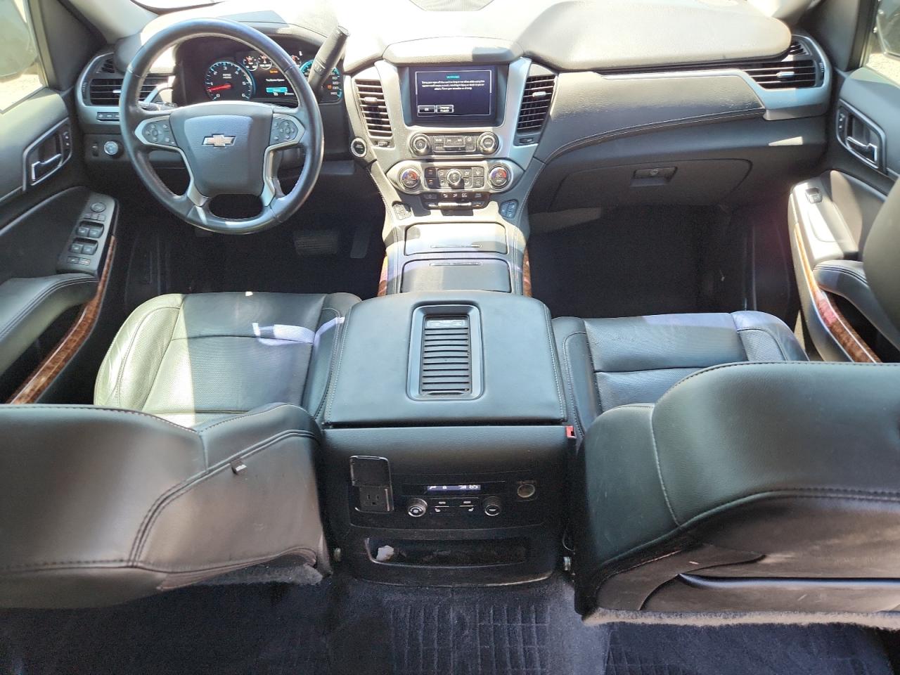 2019 Chevrolet Suburban C1500 Premier VIN: 1GNSCJKCXKR110511 Lot: 71028945