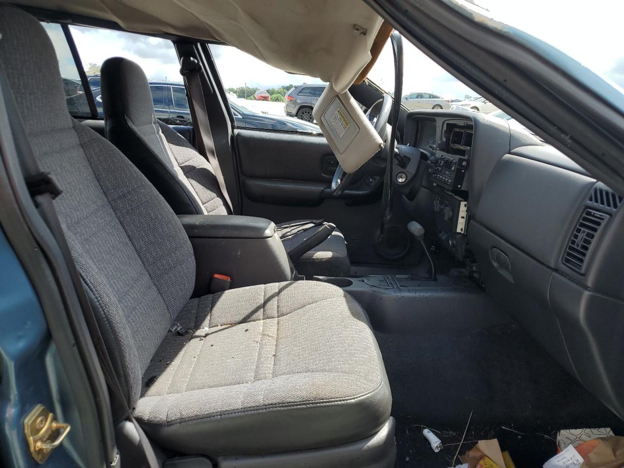 1999 Jeep Cherokee Sport VIN: 1J4FT68S7XL559672 Lot: 83984555