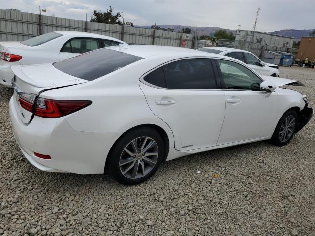 LEXUS ES300 2016 Белы