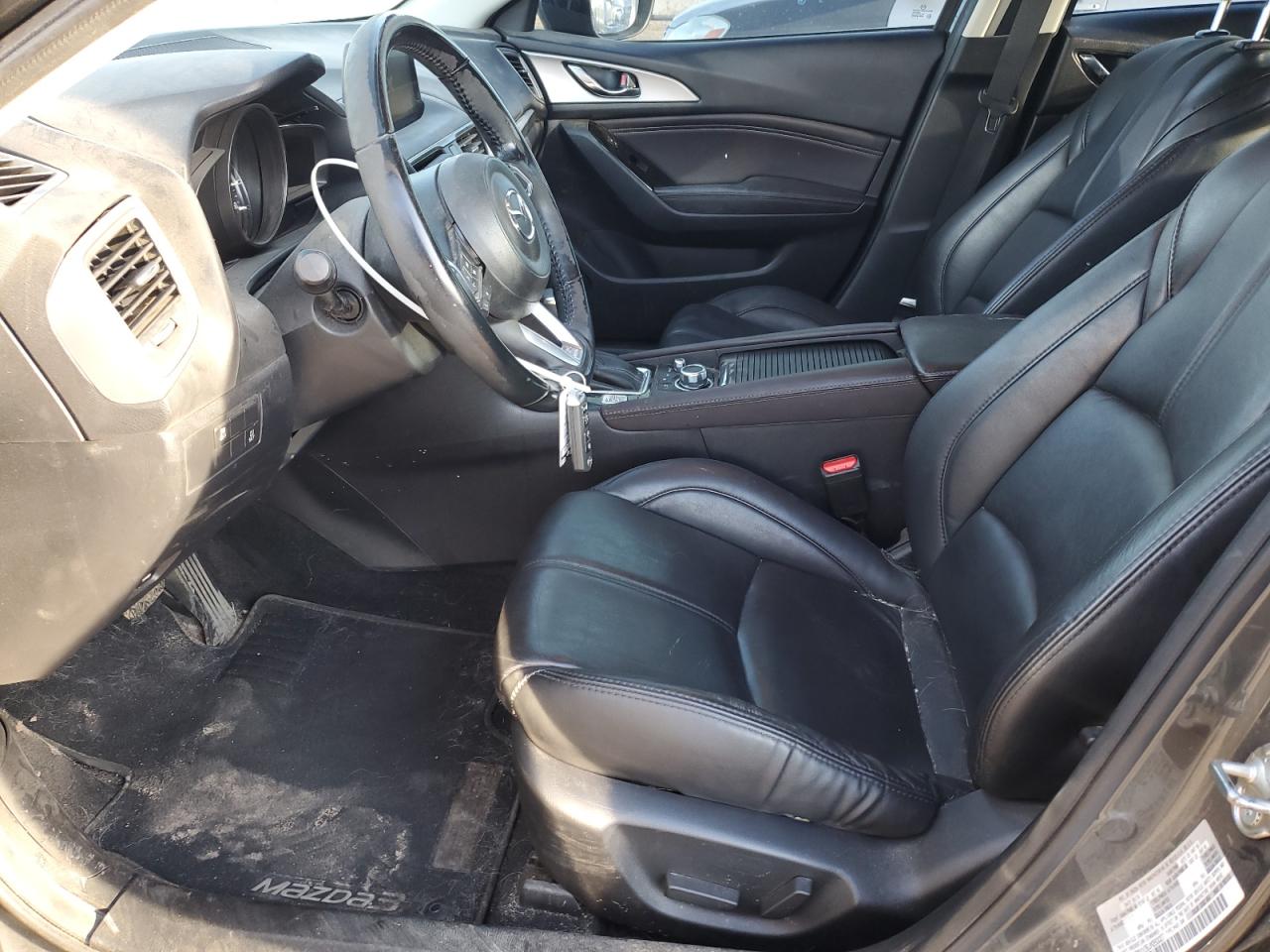 2018 Mazda 3 Touring VIN: 3MZBN1V39JM250027 Lot: 84386825