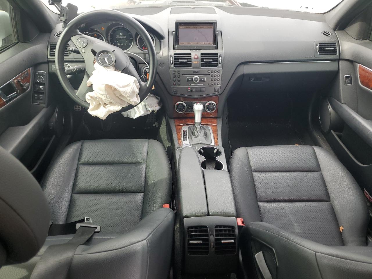 2011 Mercedes-Benz C 300 VIN: WDDGF5EB8BA483275 Lot: 83986595