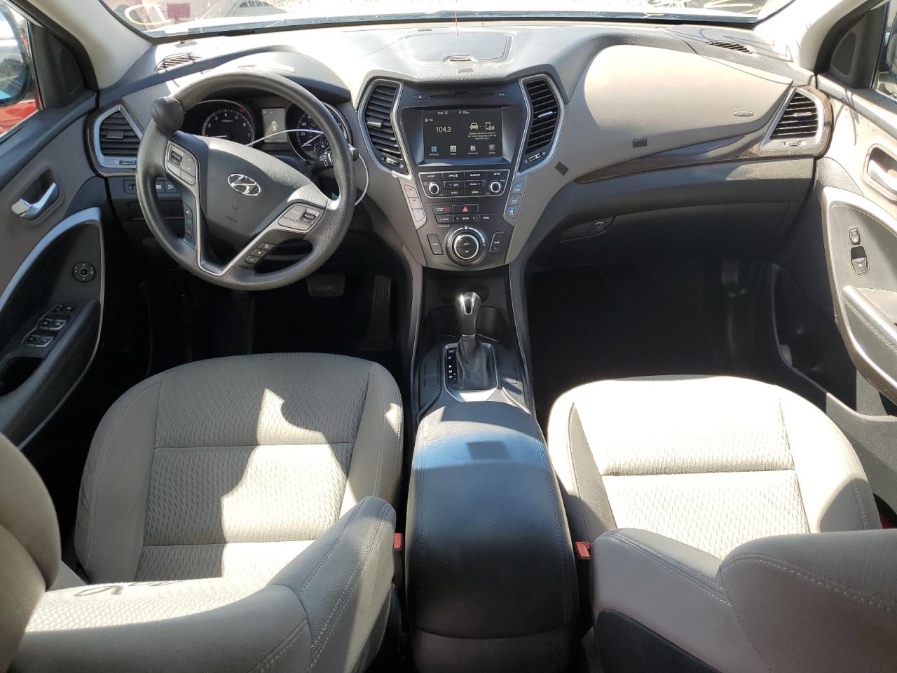 2017 Hyundai Santa Fe Se VIN: KM8SM4HF0HU167908 Lot: 83989185