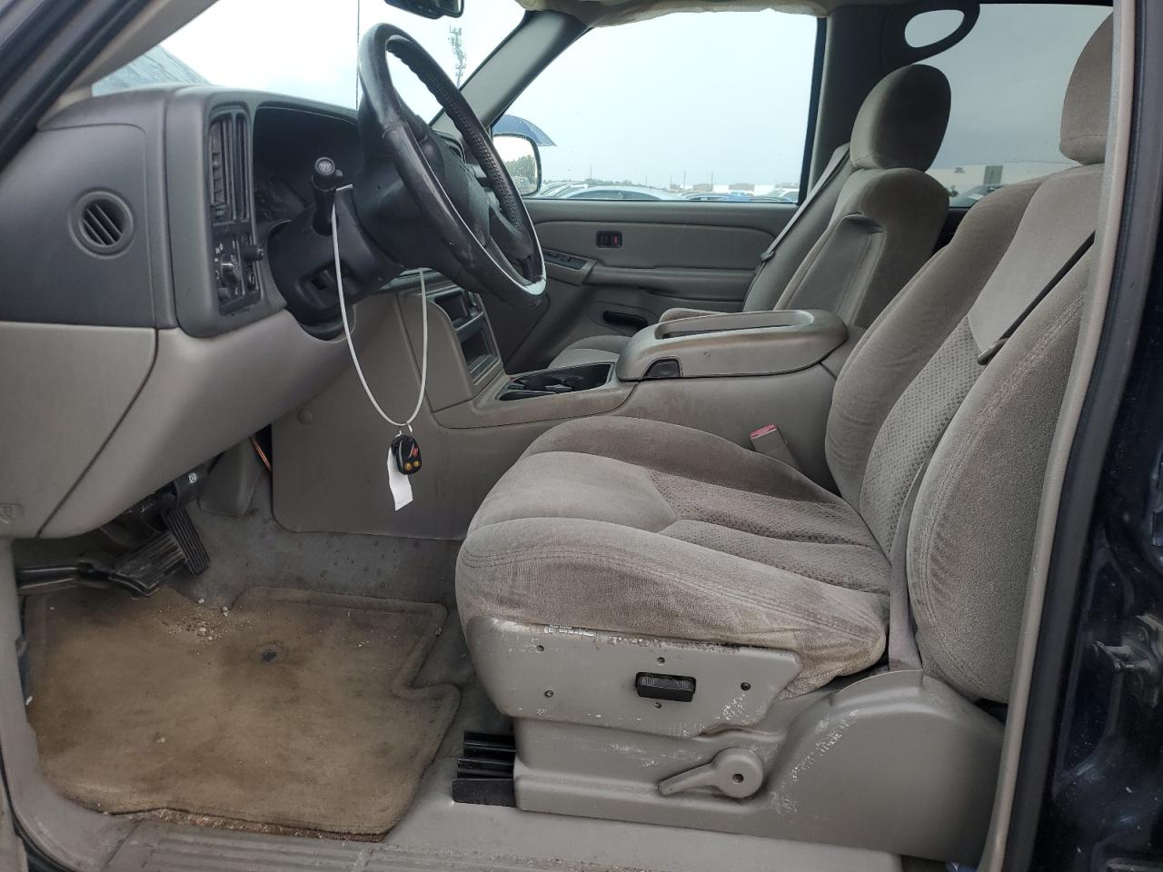 2004 Chevrolet Tahoe C1500 VIN: 1GNEC13Z04R122976 Lot: 83970965