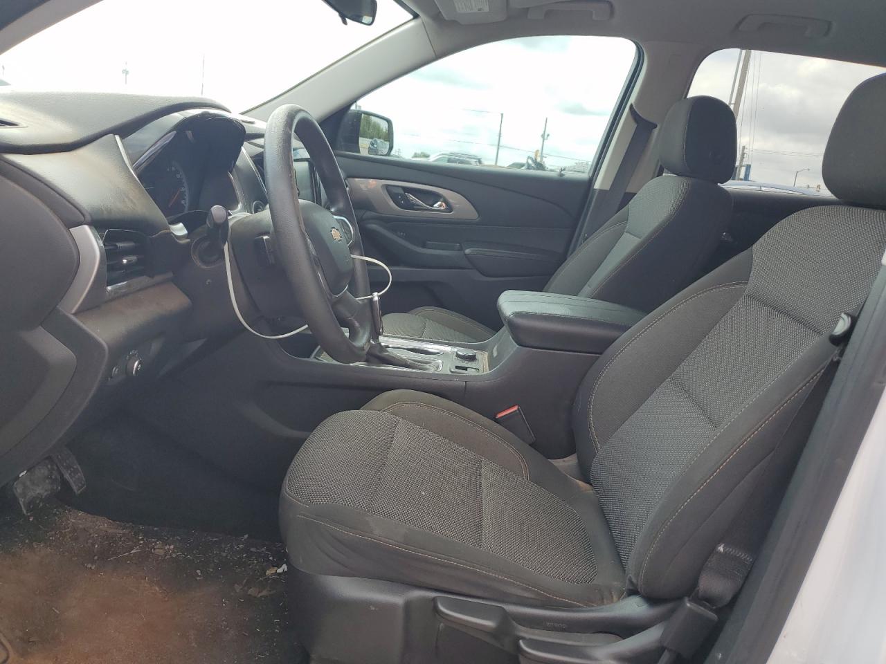 2018 Chevrolet Traverse Ls VIN: 1GNERFKW4JJ140832 Lot: 70189685