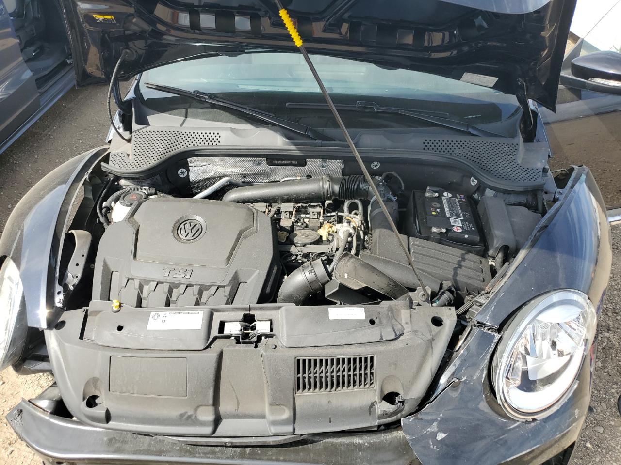 2019 Volkswagen Beetle S VIN: 3VWFD7AT3KM717859 Lot: 83755215