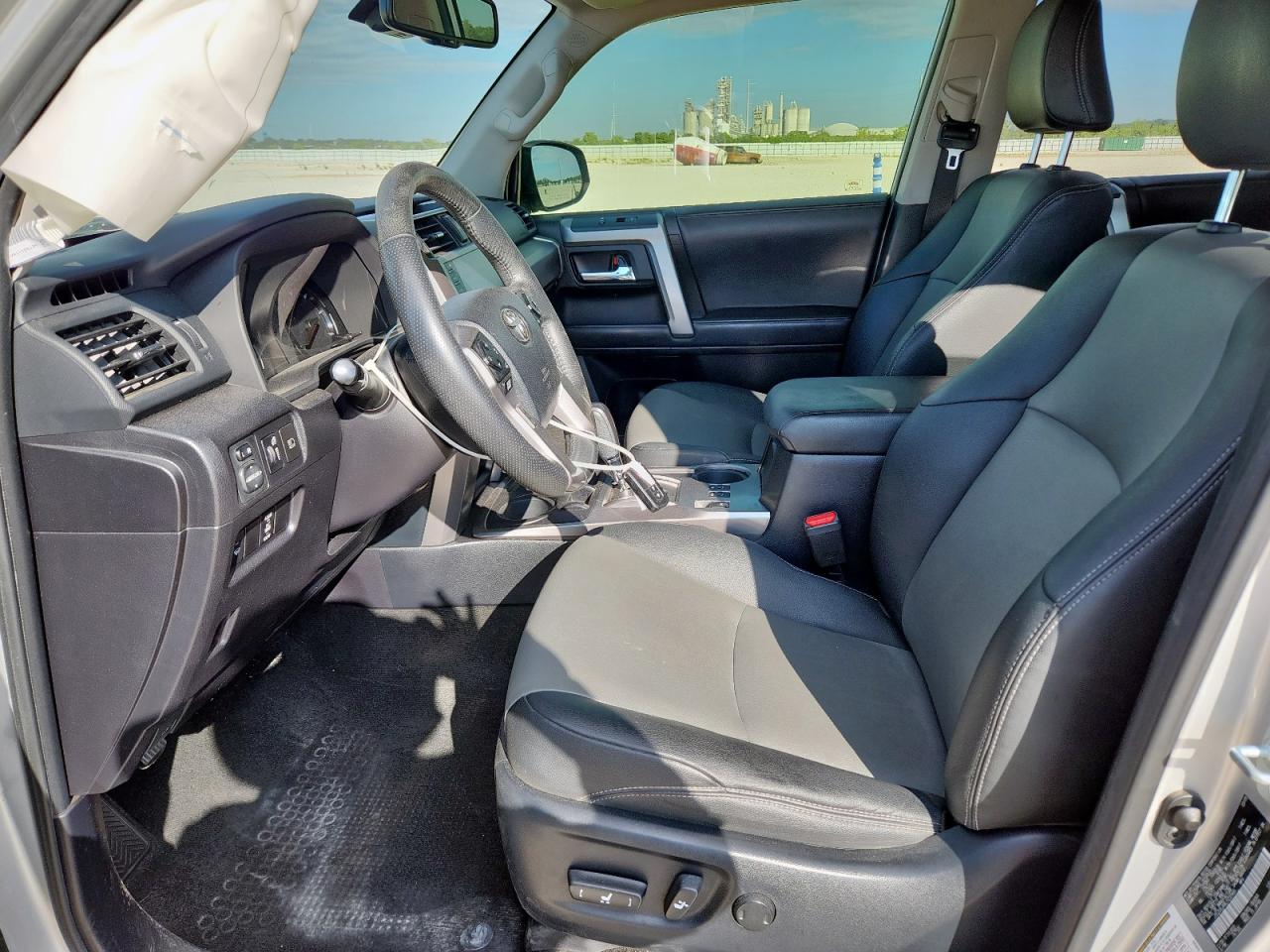 2020 Toyota 4Runner Sr5 VIN: JTEZU5JRXL5220965 Lot: 84054465