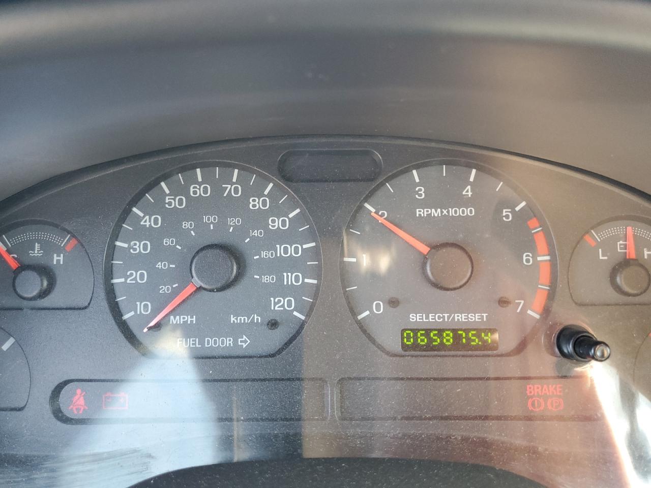 2003 Ford Mustang VIN: 1FAFP44473F447636 Lot: 81471975