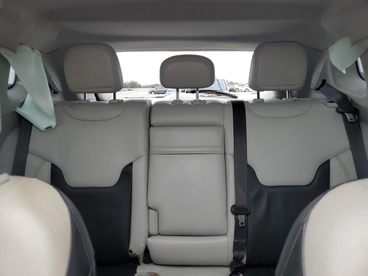 2018 Jeep Compass Limited VIN: 3C4NJCCB3JT124043 Lot: 84602095