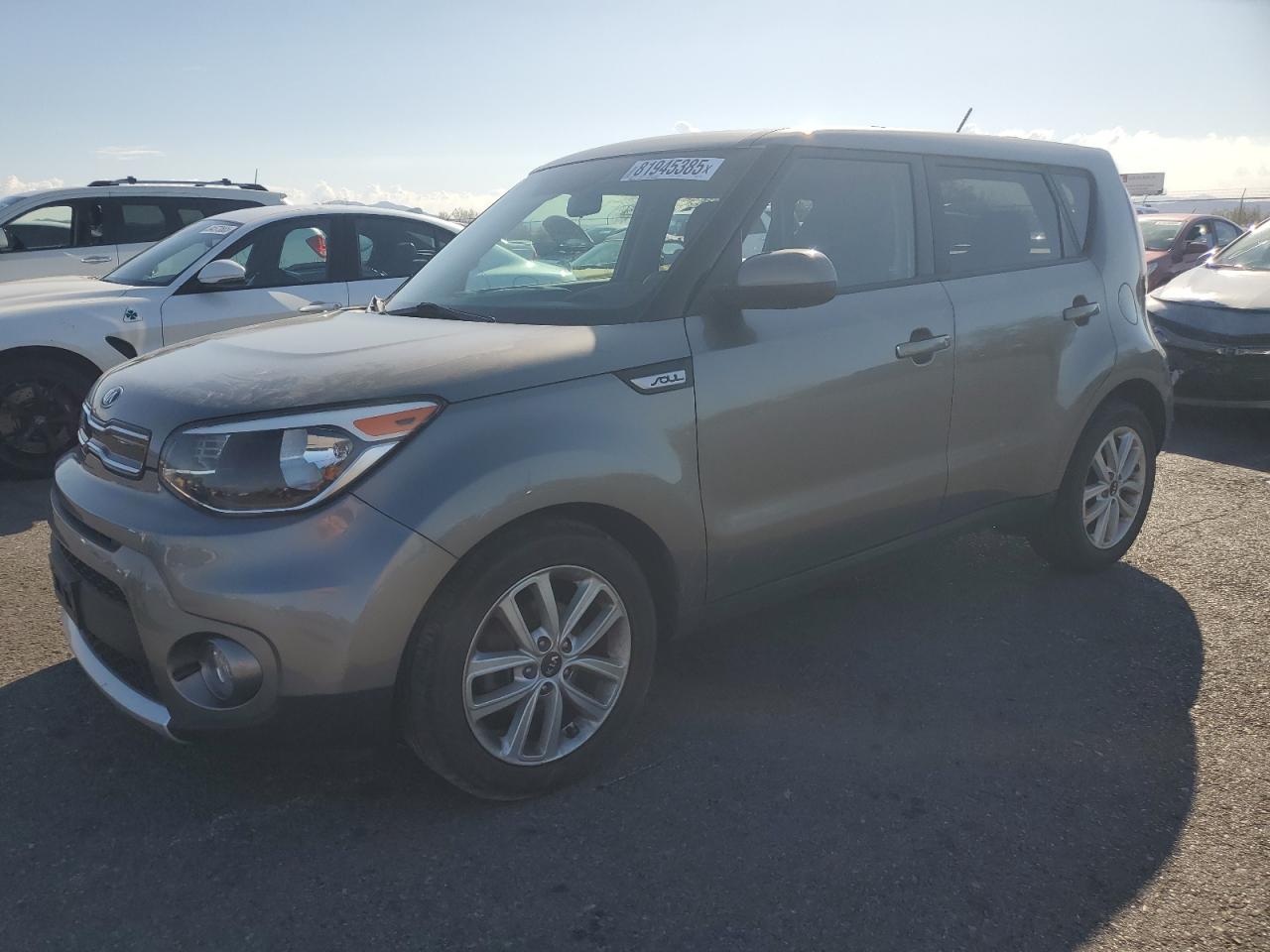 2018 Kia Soul + VIN: KNDJP3A53J7511769 Lot: 81945385