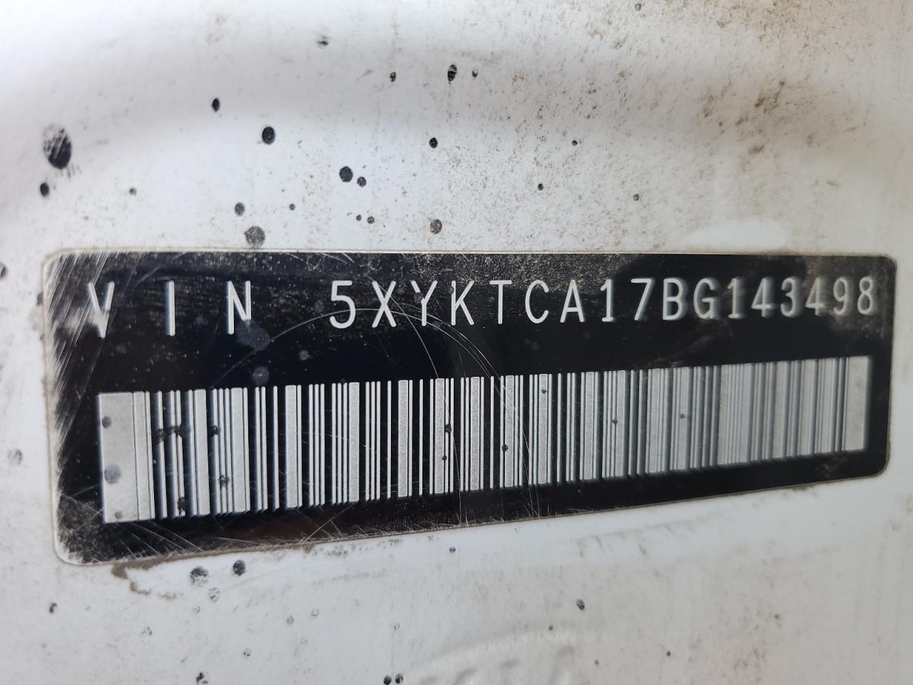 2011 Kia Sorento Base VIN: 5XYKTCA17BG143498 Lot: 83870305