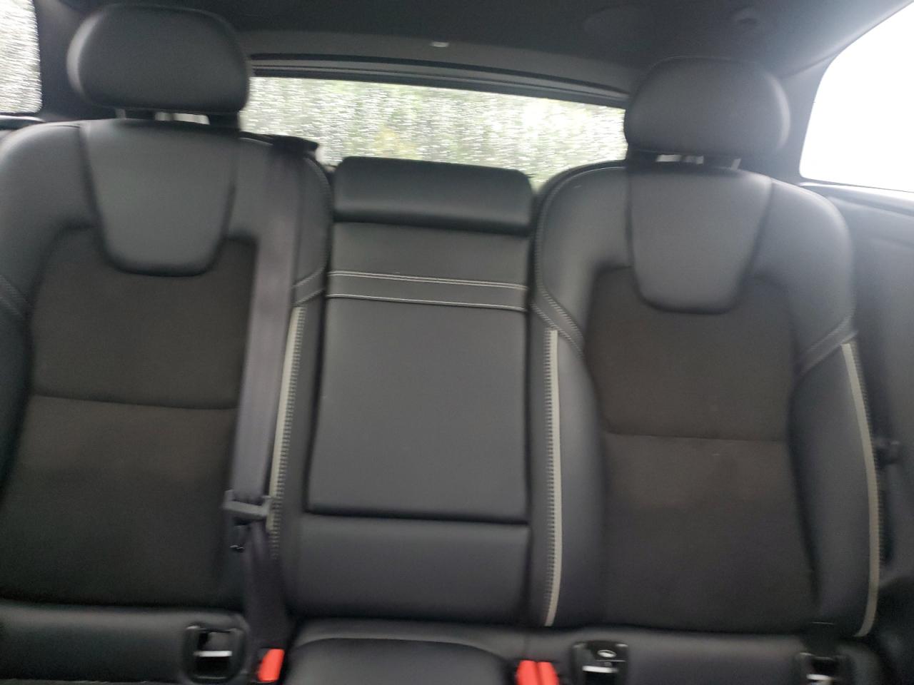 2019 Volvo Xc60 T8 R-Design VIN: LYVBR0DM9KB284519 Lot: 84634695