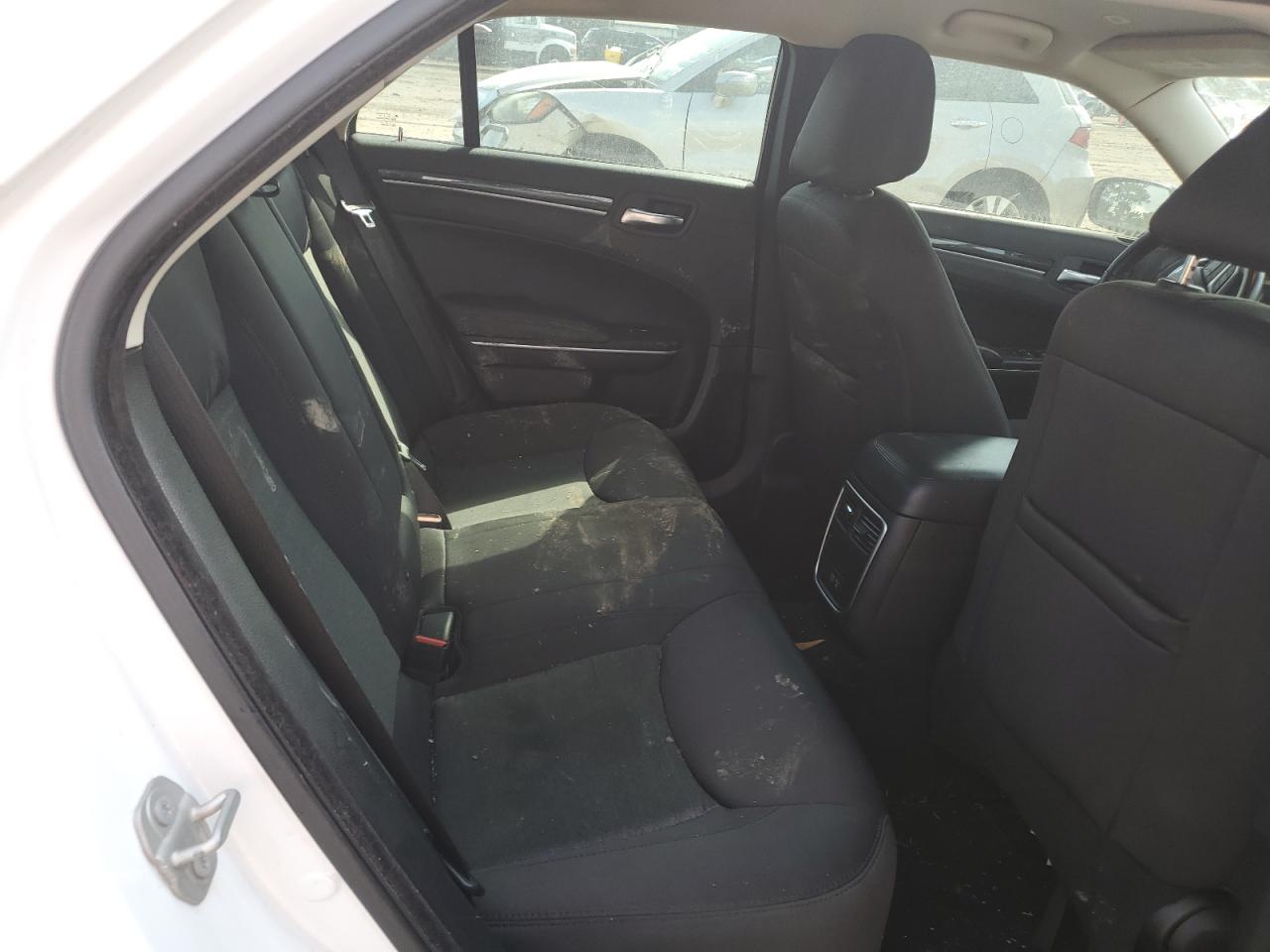 2020 Chrysler 300 Touring VIN: 2C3CCAAG3LH147505 Lot: 84044695