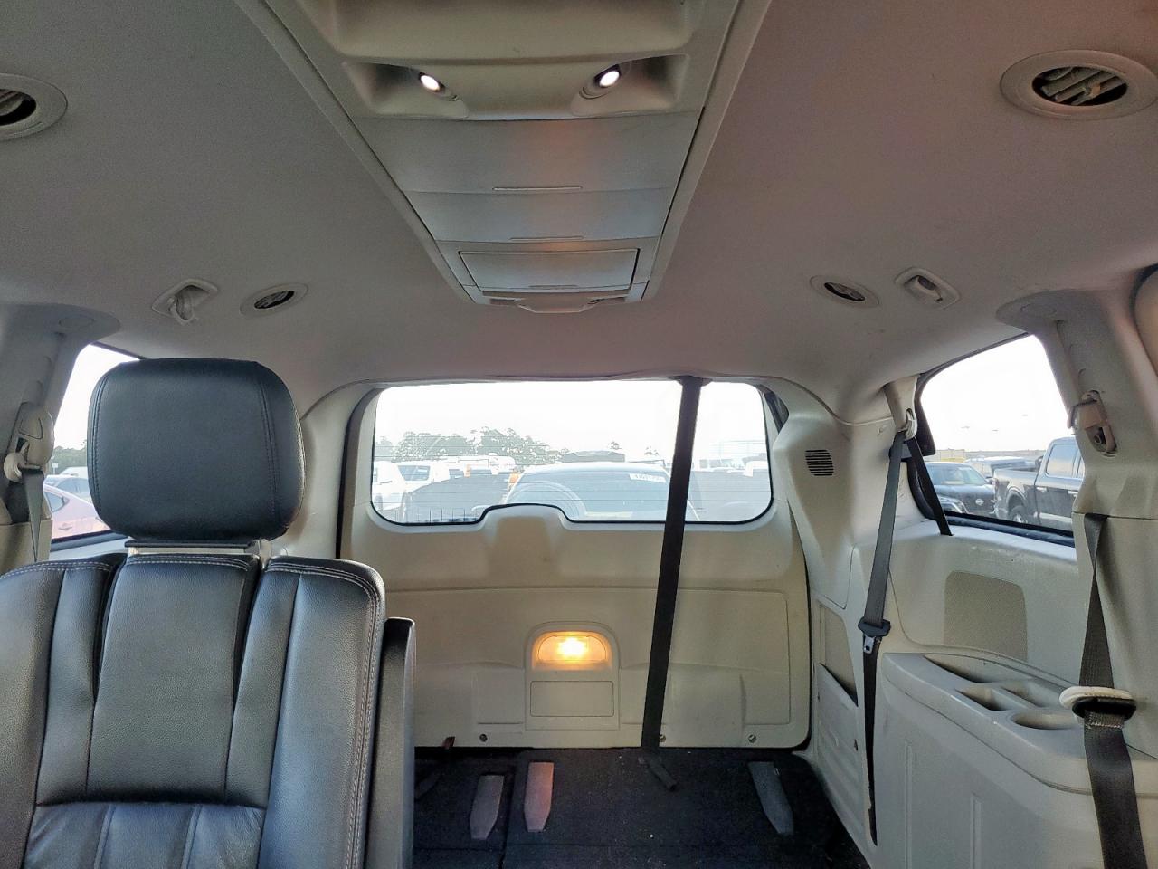 2014 Chrysler Town & Country Touring VIN: 2C4RC1BG6ER178748 Lot: 80683555