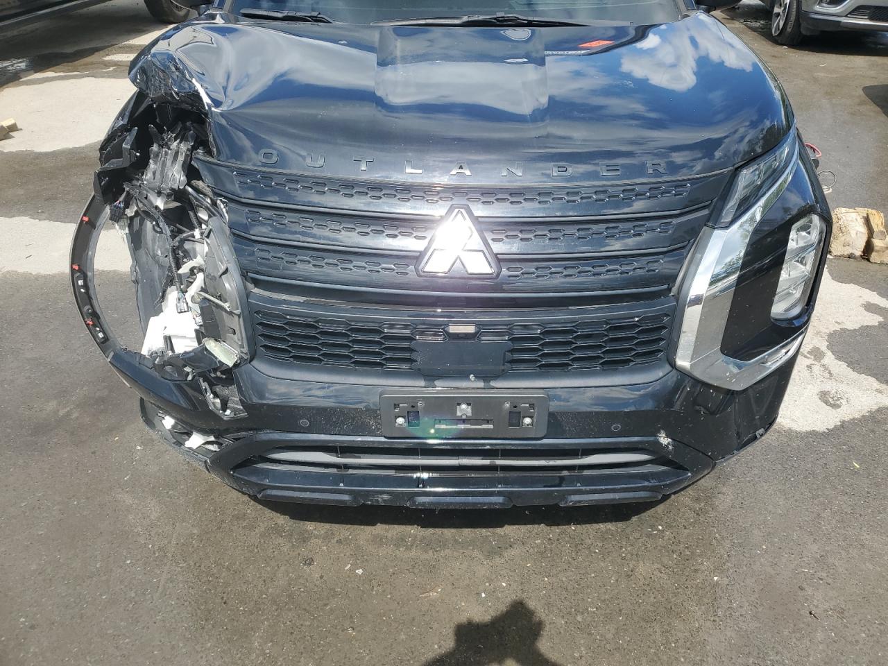 2022 Mitsubishi Outlander Se VIN: JA4J3UA8XNZ072585 Lot: 70680325