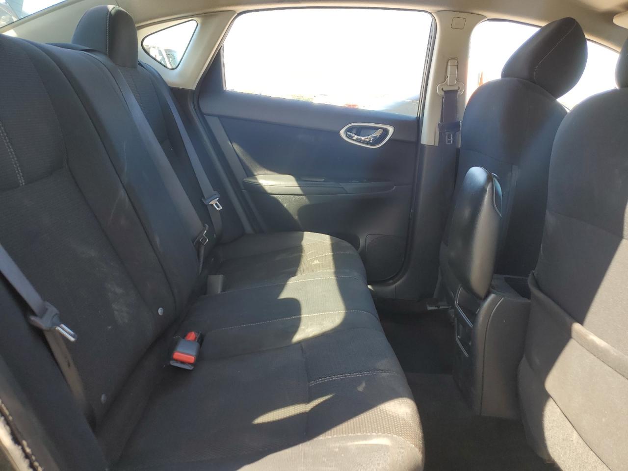 2016 Nissan Sentra S VIN: 3N1AB7AP2GL681975 Lot: 84572055