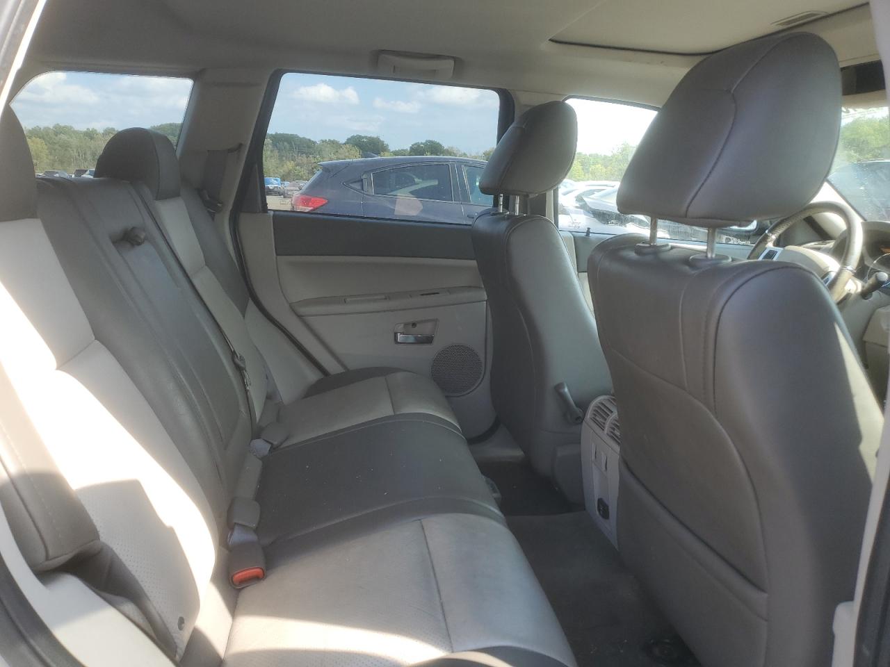 2008 Jeep Grand Cherokee Limited VIN: 1J8HR58N88C203372 Lot: 81389395