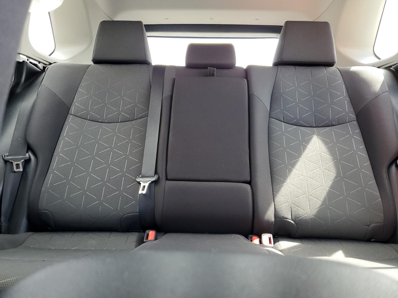 2021 Toyota Rav4 Xle VIN: 2T3W1RFV3MC095770 Lot: 81143885