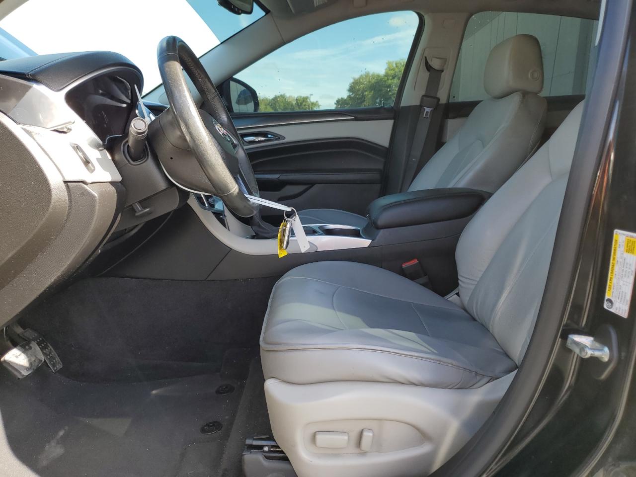 2015 Cadillac Srx VIN: 3GYFNAE32FS585244 Lot: 83793535