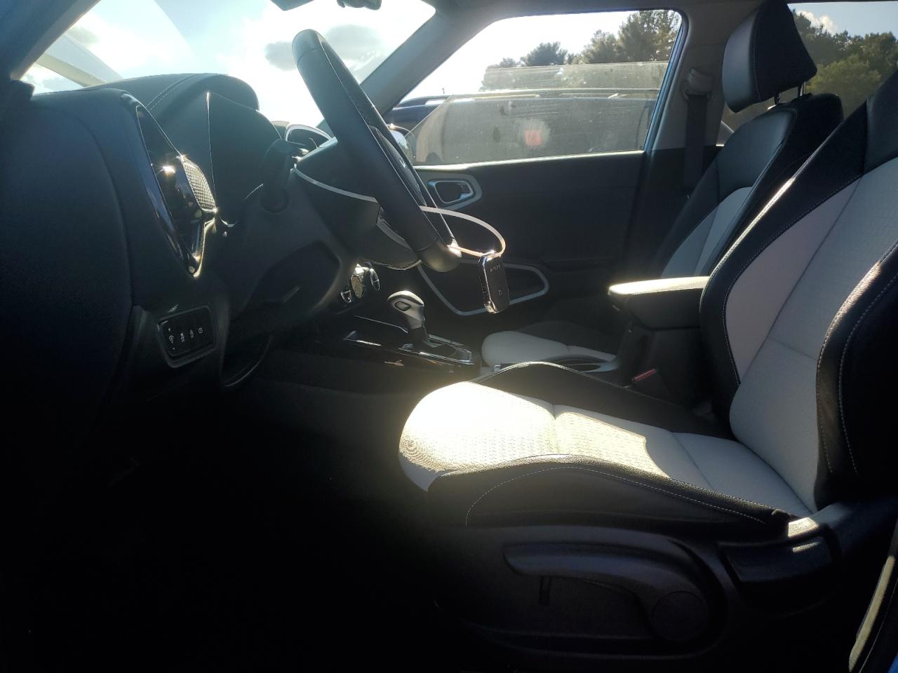 2024 Kia Soul Gt Line VIN: KNDJ53AU3R7229737 Lot: 80778945