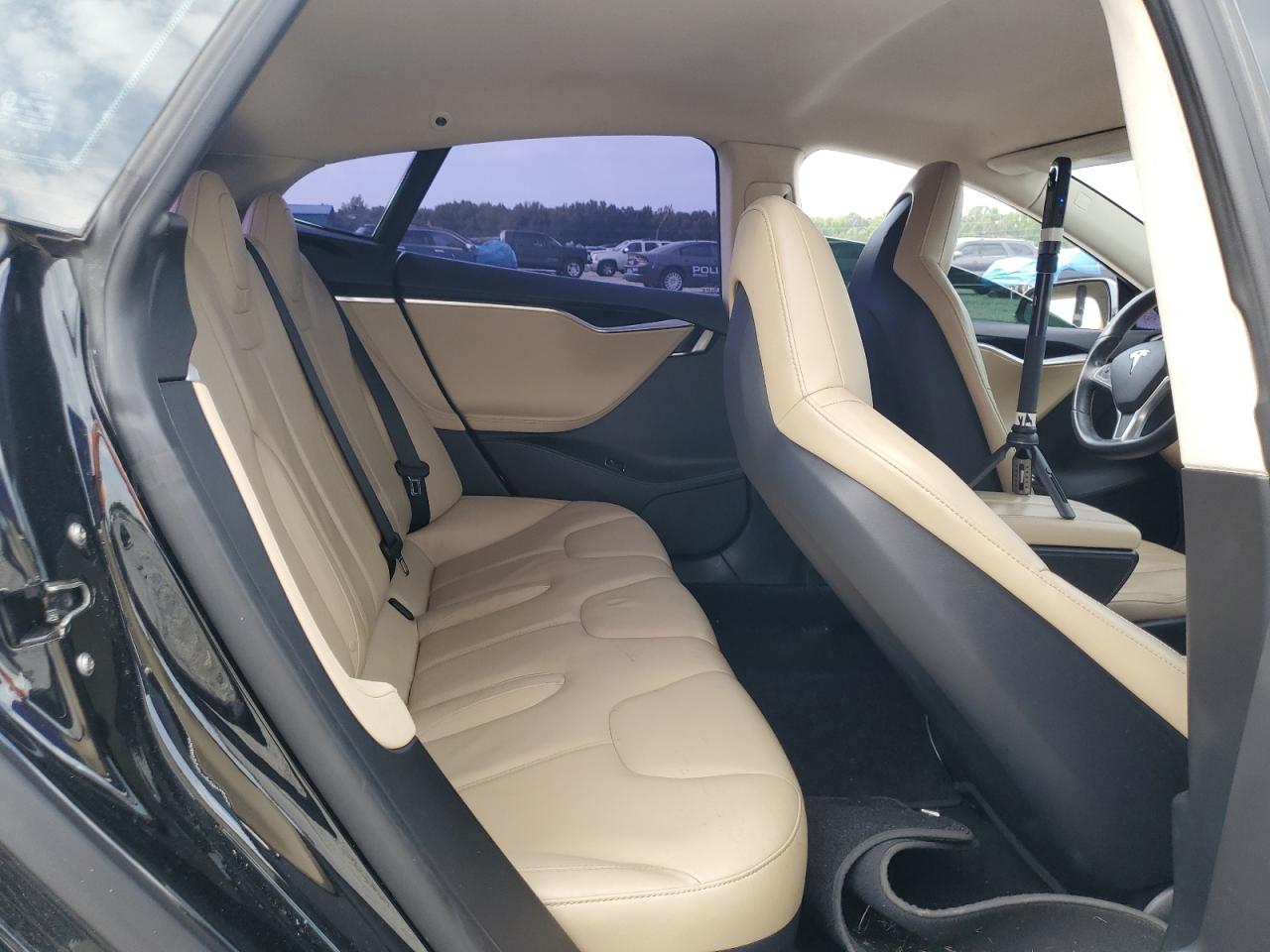 2014 Tesla Model S VIN: 5YJSA1H14EFP35744 Lot: 71887275