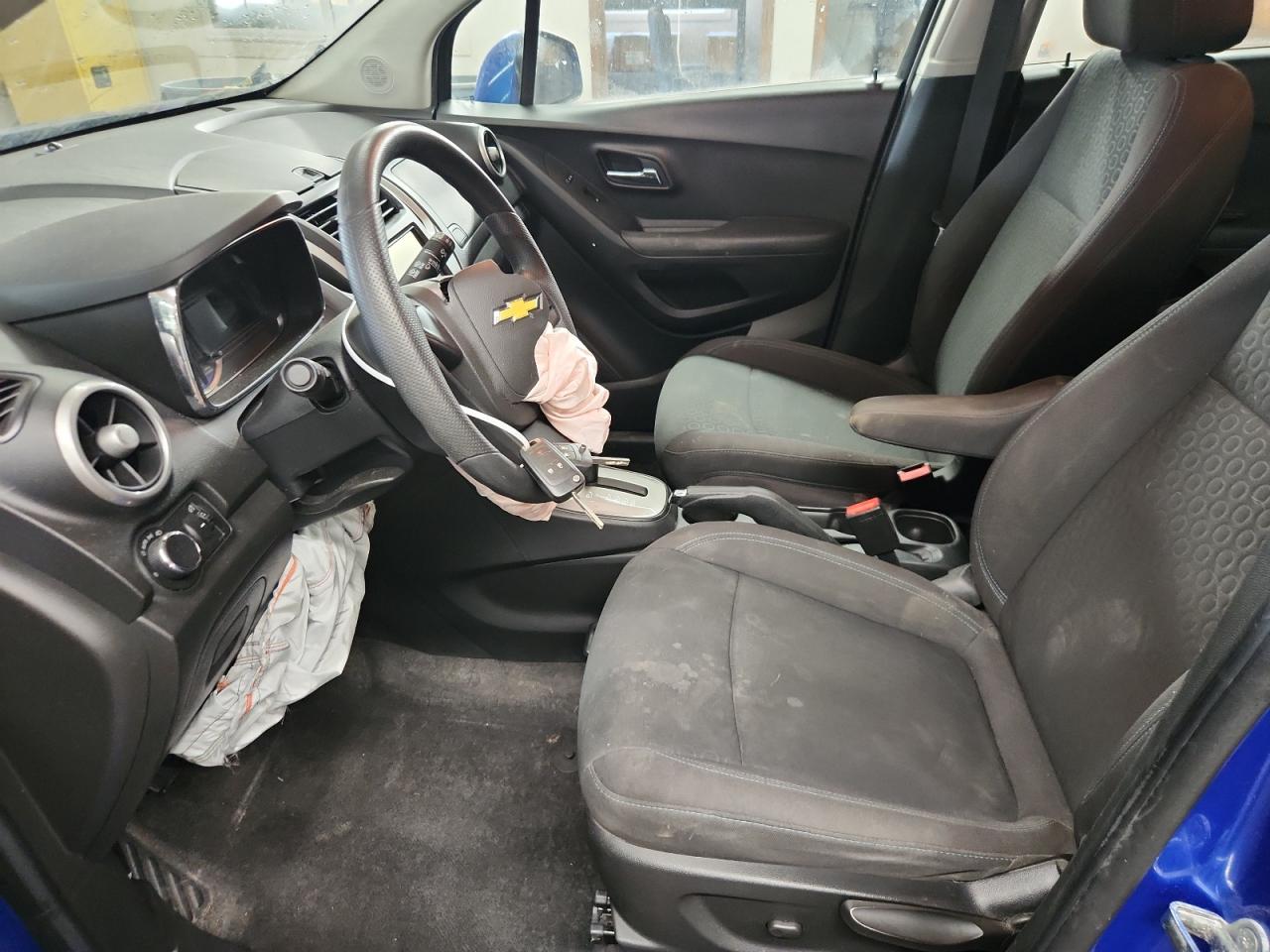 2016 Chevrolet Trax Ls VIN: KL7CJKSB3GB756471 Lot: 81248075