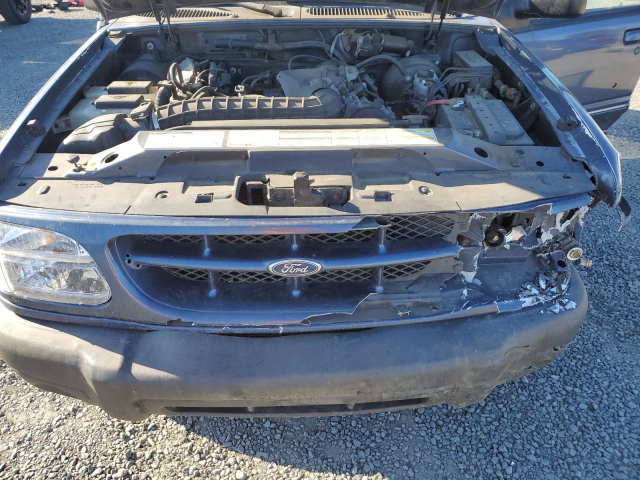 2000 Ford Explorer Xls VIN: 1FMZU72X6YZA15989 Lot: 81274445