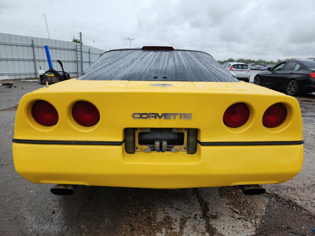 1988 Chevrolet Corvette VIN: 1G1YY2184J5113393 Lot: 80194525