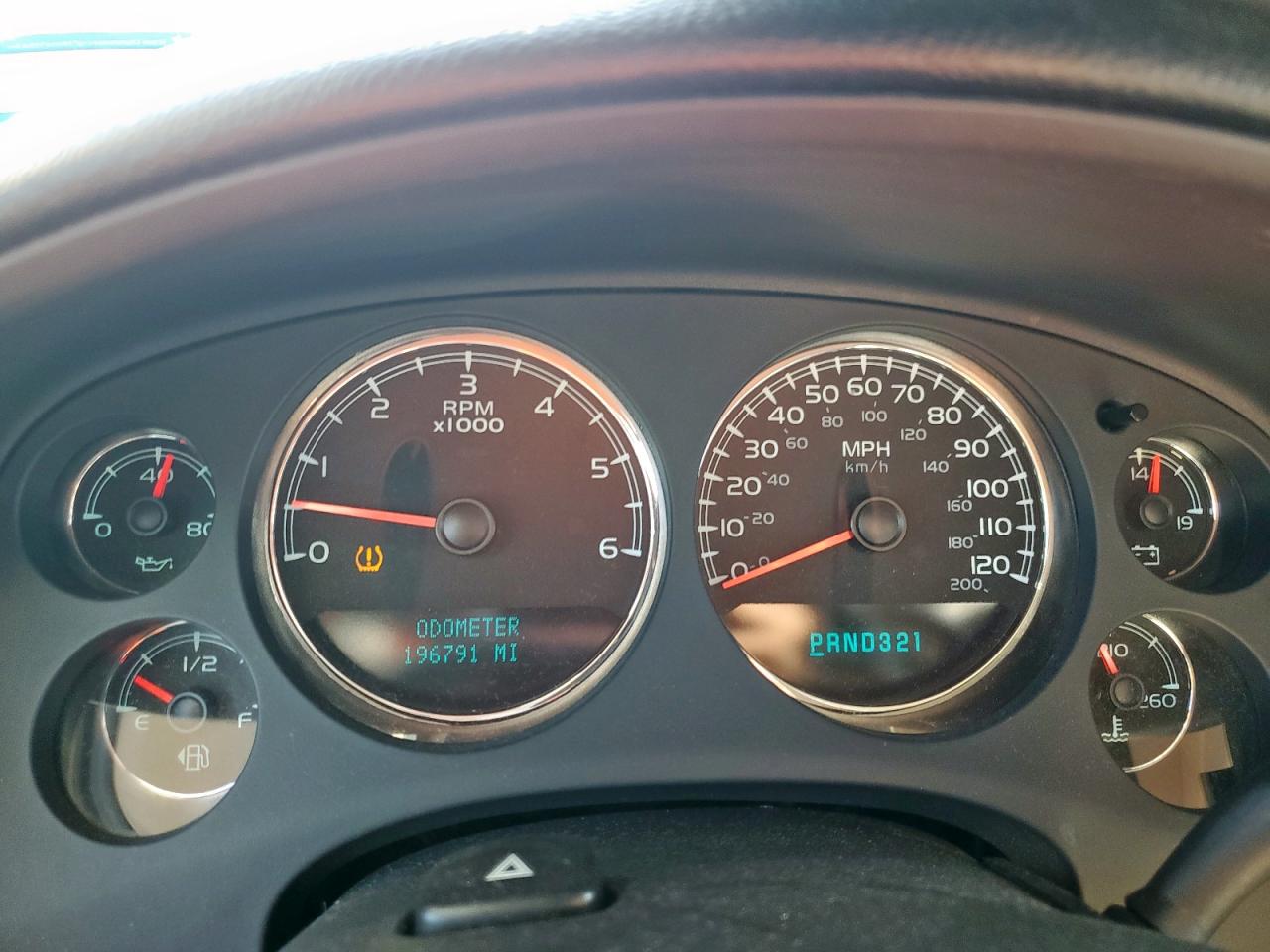 2008 Chevrolet Suburban K1500 Ls VIN: 3GNFK16368G132402 Lot: 81287485