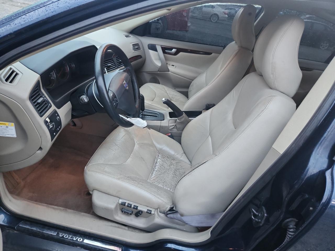 2004 Volvo S60 2.5T VIN: YV1RS59V042375033 Lot: 84001405