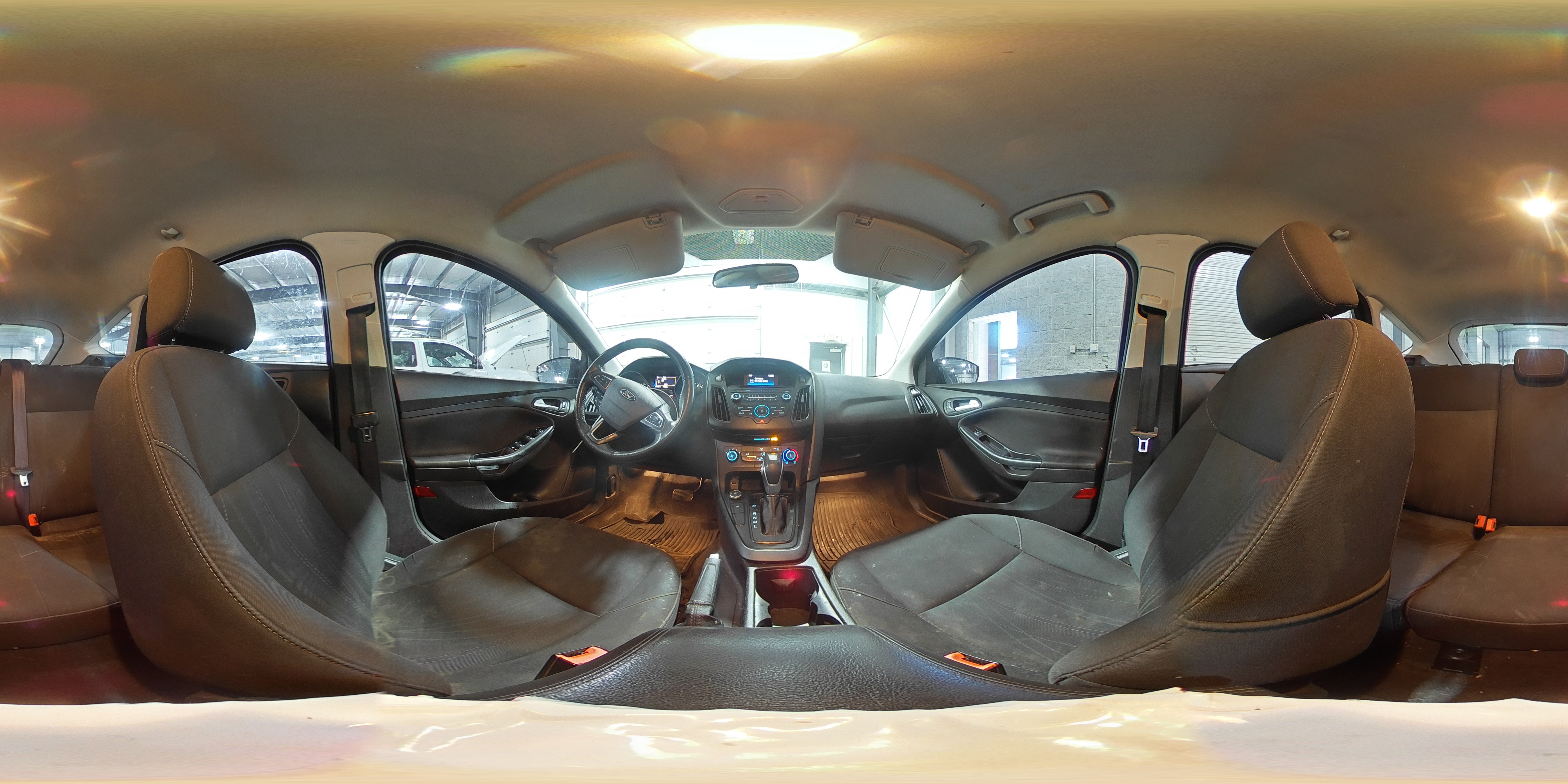 2015 Ford Focus Se VIN: 1FADP3K20FL363795 Lot: 84362395