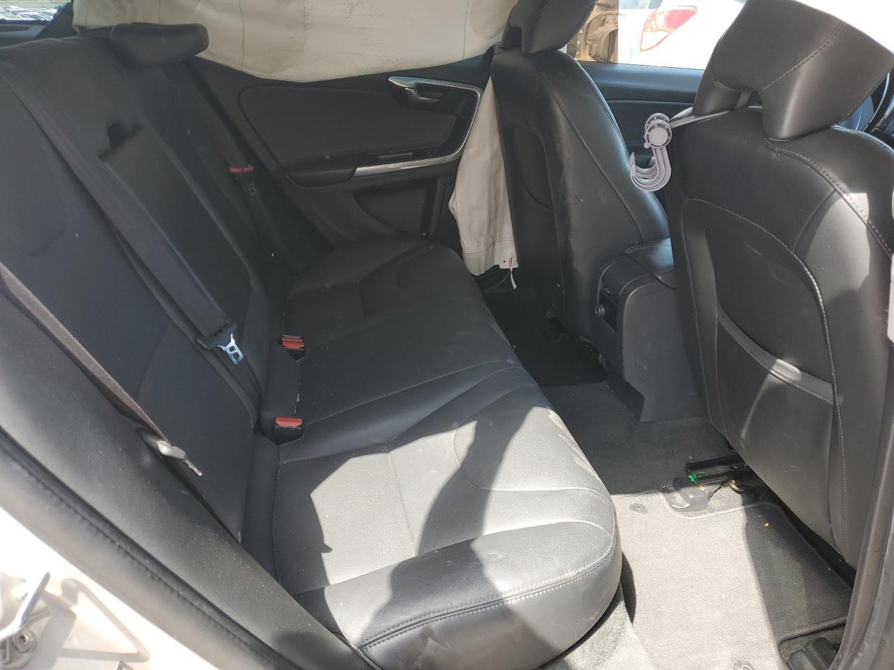 2018 Volvo V60 Cross Country Premier VIN: YV440MWK7J2057929 Lot: 71923855