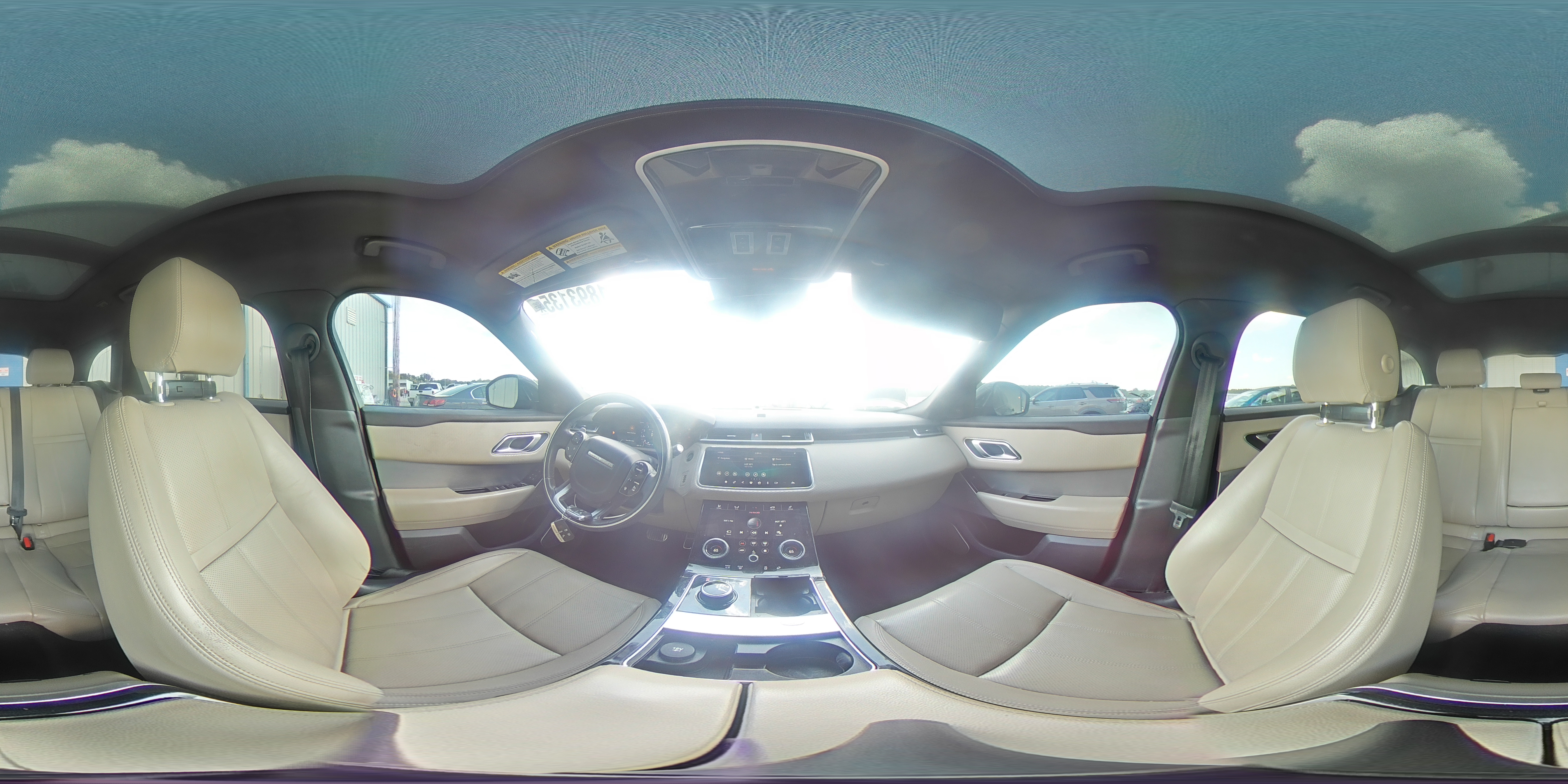 2018 Land Rover Range Rover Velar R-Dynamic Se VIN: SALYL2RX0JA747155 Lot: 71893135