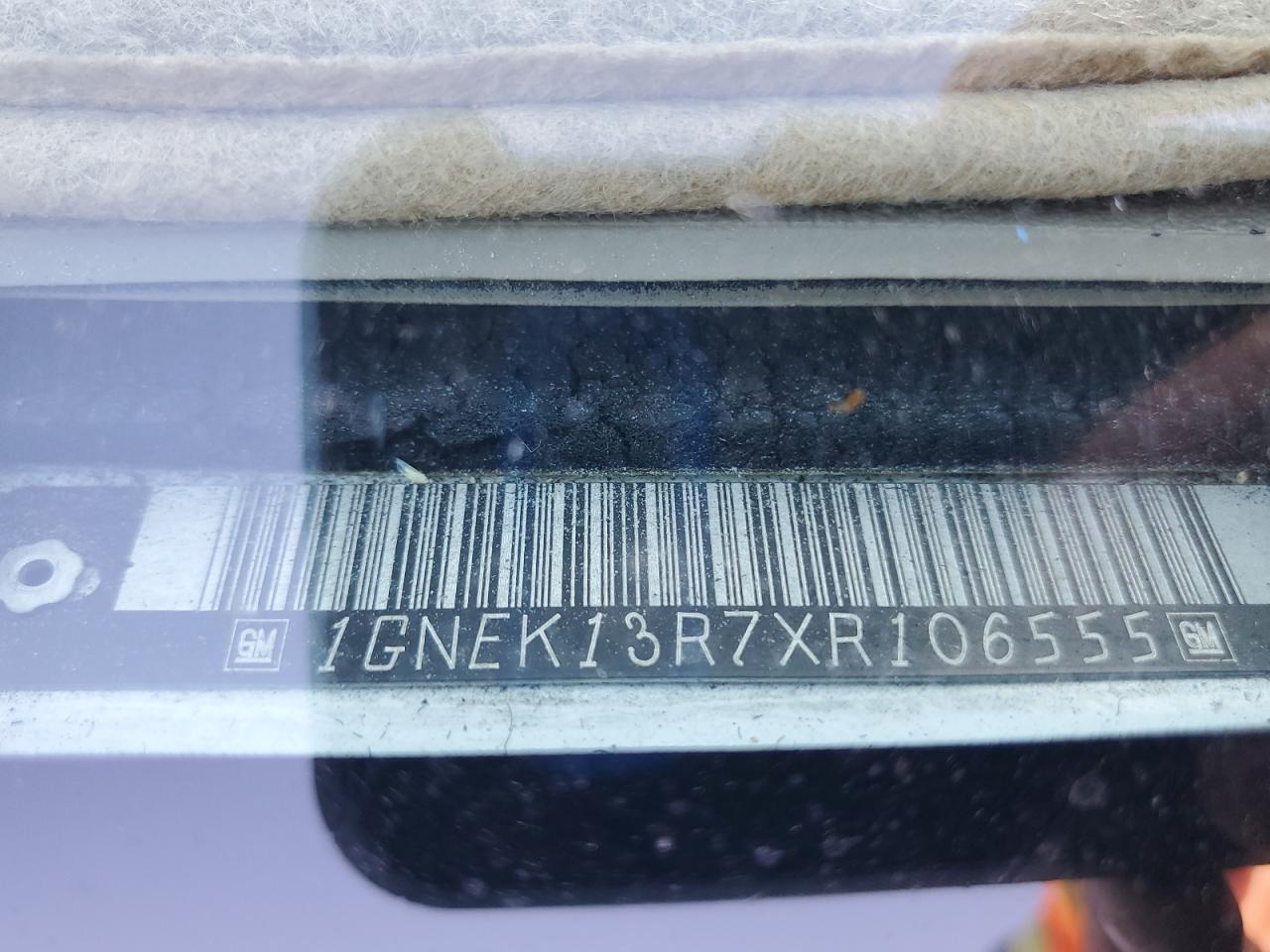 1999 Chevrolet Tahoe K1500 VIN: 1GNEK13R7XR106555 Lot: 81914055