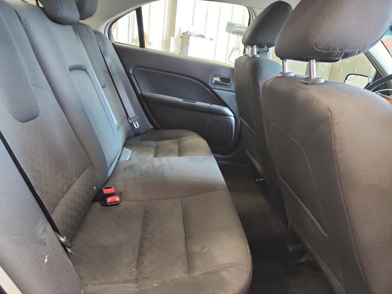 2011 Ford Fusion Se VIN: 3FAHP0HA4BR214106 Lot: 71739555