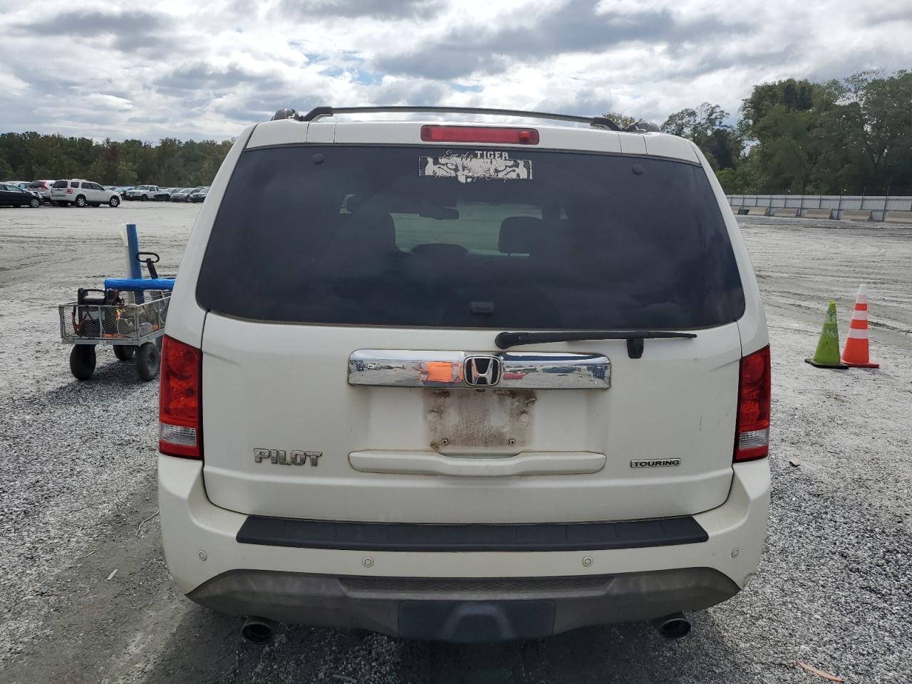 2015 Honda Pilot Touring VIN: 5FNYF3H96FB022052 Lot: 84805395