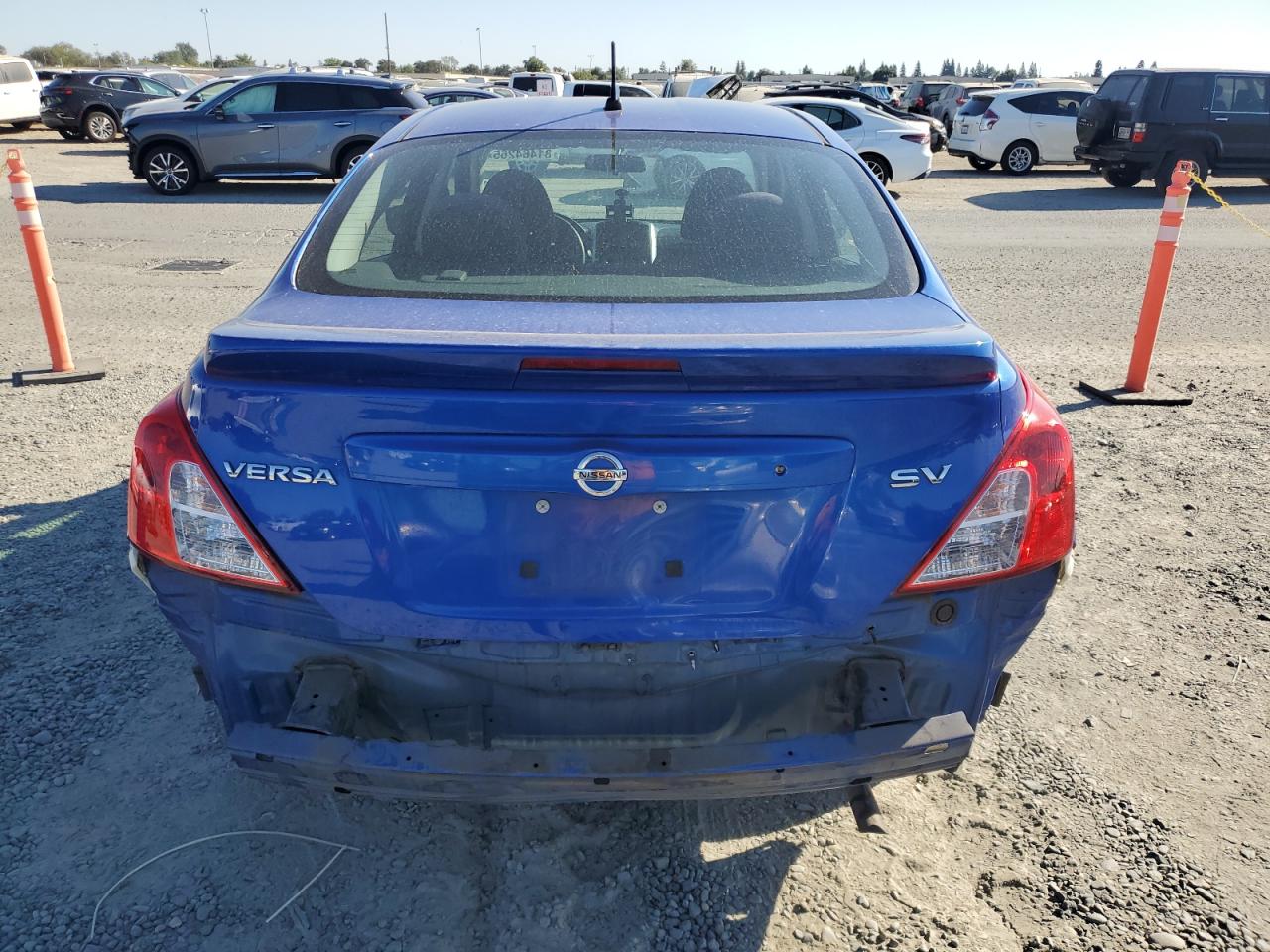 2017 Nissan Versa S VIN: 3N1CN7AP4HL802586 Lot: 81464265