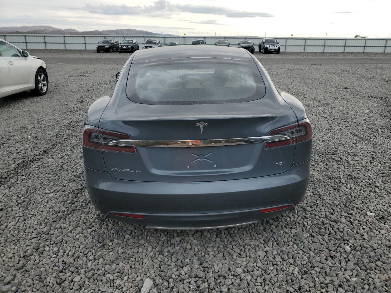 2013 Tesla Model S VIN: 5YJSA1CG8DFP03762 Lot: 84557615