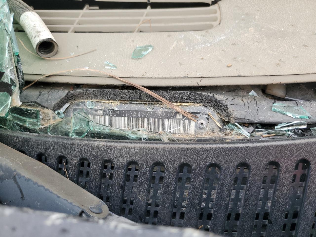 2007 Chevrolet Silverado C1500 Classic VIN: 1GCEC19X47Z178227 Lot: 71918455